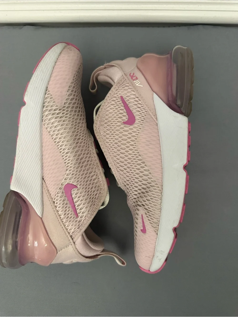 Nike Kids Air Max 270 Pink Girls 2Y Sneakers